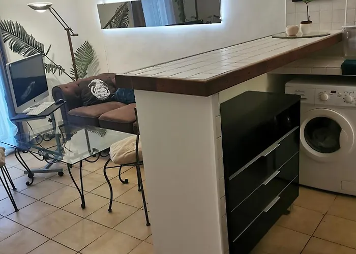 Logement Climatise En Plein Centre D'ajaccio, A 3mn De La Plage, Proche De Toutes Commodites Apartment